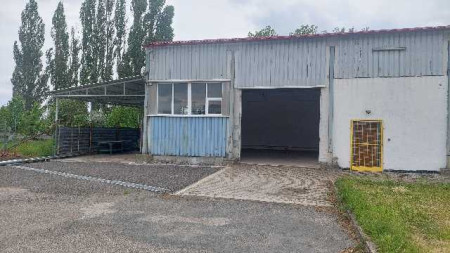 Pronájem HALY o CP 110 m2 v obci Holubice 