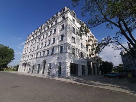 Pronájem novostavby bytu 2+kk s terasou, krytým parkovacím stání a sklepem Brno, Trnitá CP 56 m2