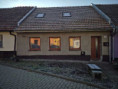 Prodej řadového RD se sklepem a dvorkem ve městě Šlapanice na ulici Ponětovská